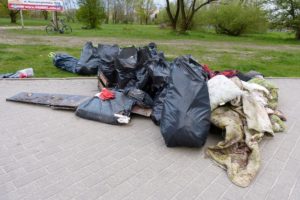 Ursynów wymiata, czyli posprzątaliśmy Park Polskich Wynalazców